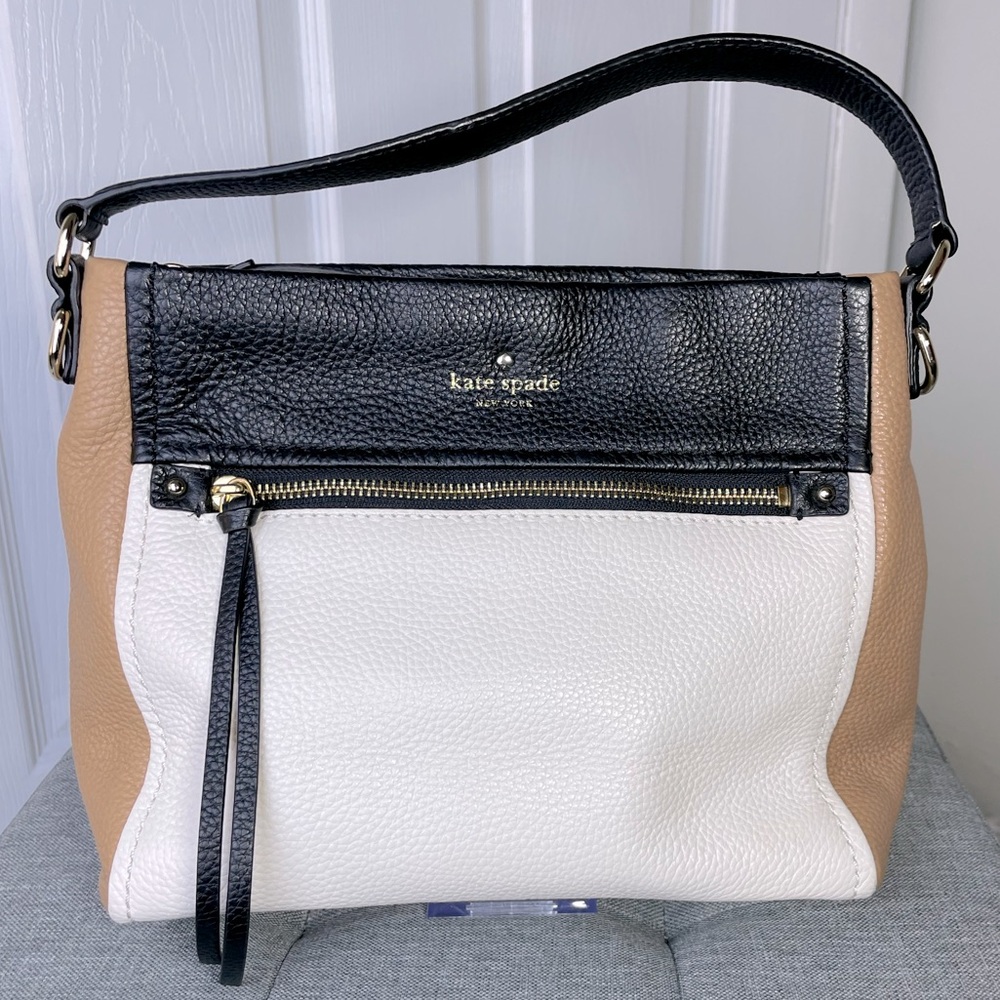 Kate Spade Black, Tan and White Zippered Leather Shoulder Bag Purse with Pockets